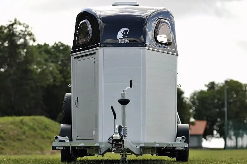 Cheval-Liberte-Hippomobile-Gold-Aluminium-hestehenger-10