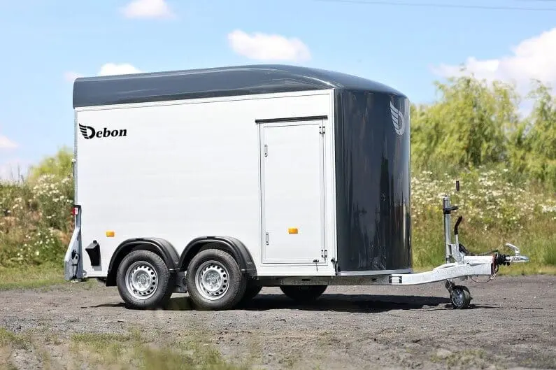 Tillhengernor-Debon-Roadster-500-D